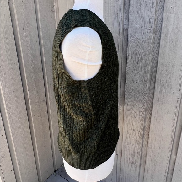 Polo Ralph Lauren Merino Wool Cable Knit Sweater Vest - Picture 4 of 4